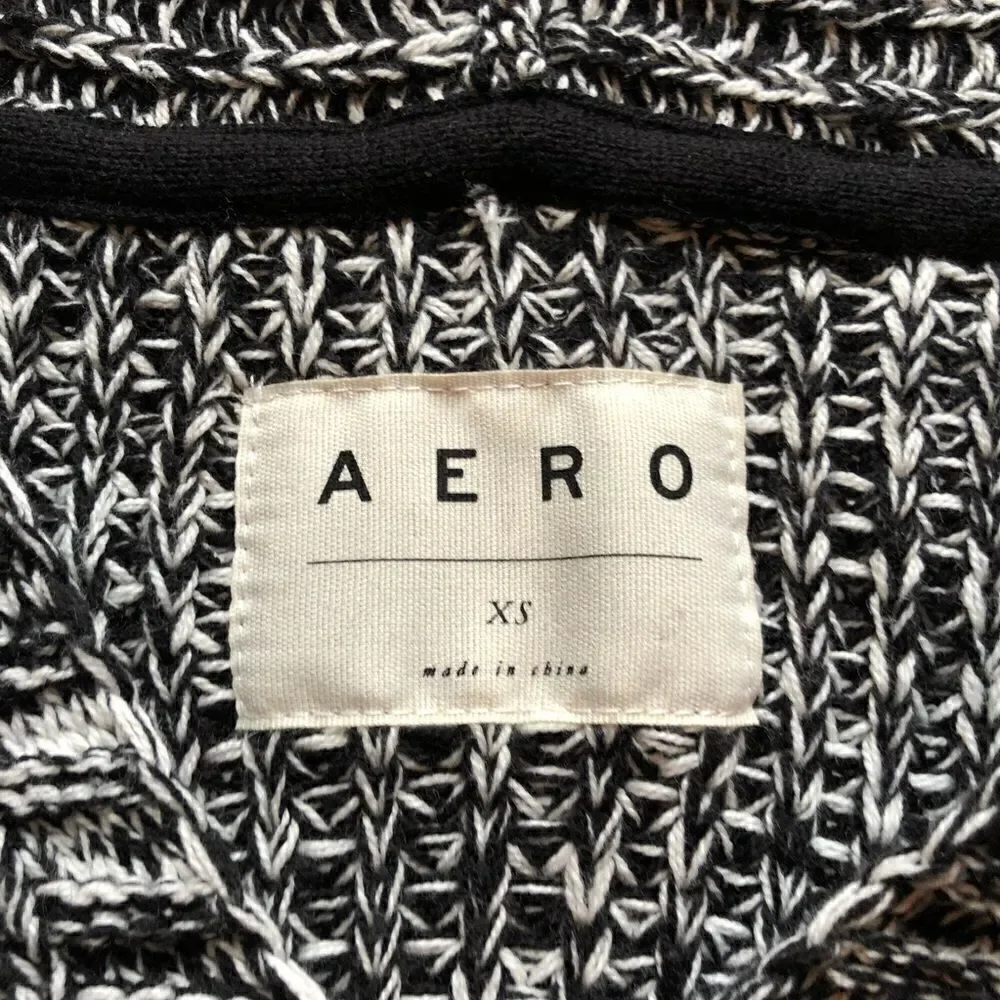 Aeropostale Hooded pullover sweater Black and white knit XS
